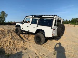 Land Rover Defender 110 by Osprey Custom Cars 1993 года 